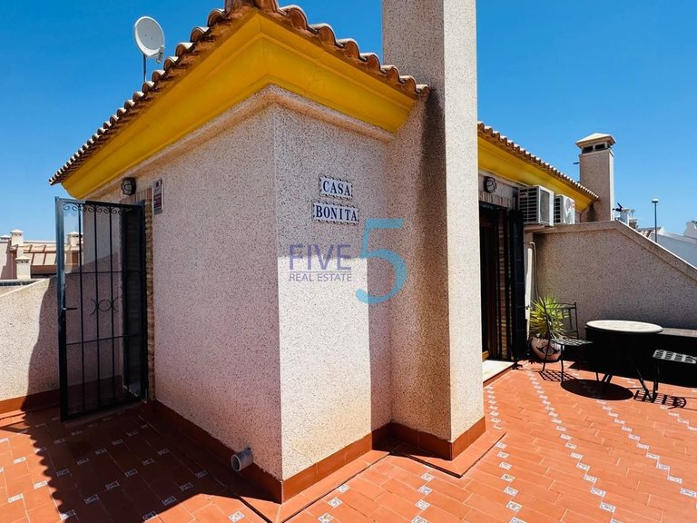Villa for Sale in Alicante, Valencia 21