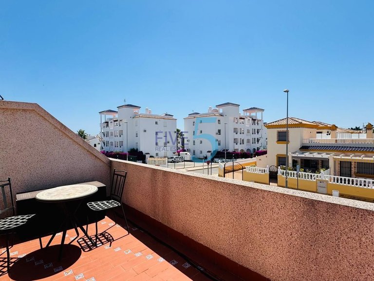 Villa for Sale in Alicante, Valencia 19