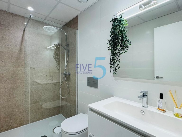 Apartment for Sale in Alicante, Valencia 16
