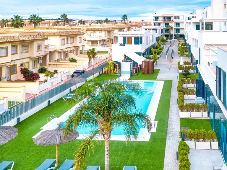 Apartment for Sale in Alicante, Valencia 2