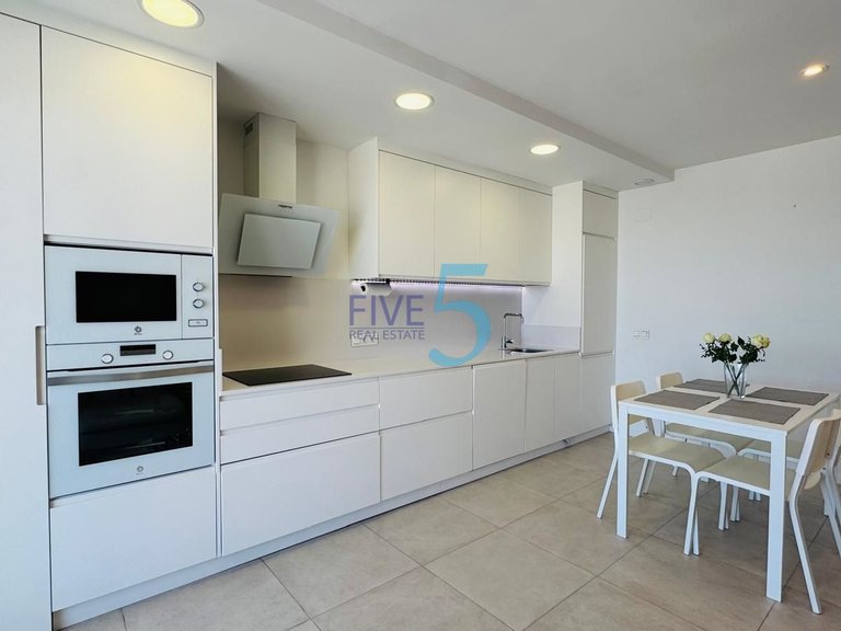 Apartment for Sale in Alicante, Valencia 4
