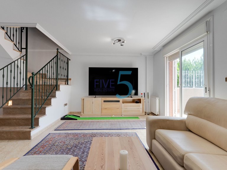 Villa for Sale in Alicante, Valencia 6