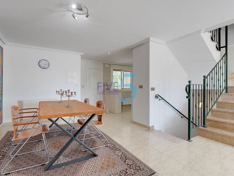 Villa for Sale in Alicante, Valencia 9