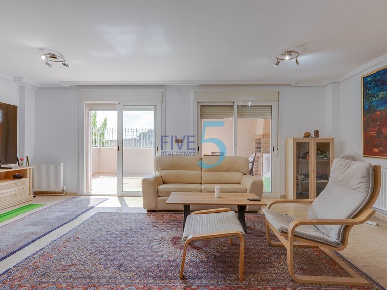 Villa for Sale in Alicante, Valencia 7