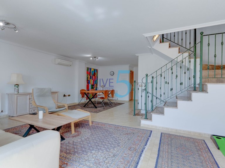 Villa for Sale in Alicante, Valencia 4