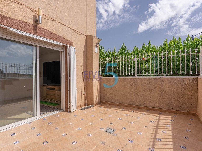Villa for Sale in Alicante, Valencia 18