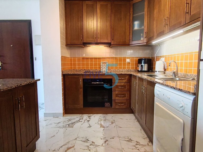 Apartment for Sale in Alicante, Valencia 17