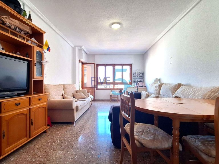 Apartment for Sale in Alicante, Valencia 1
