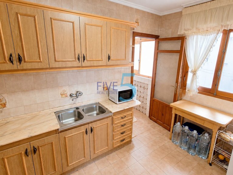 Apartment for Sale in Alicante, Valencia 9