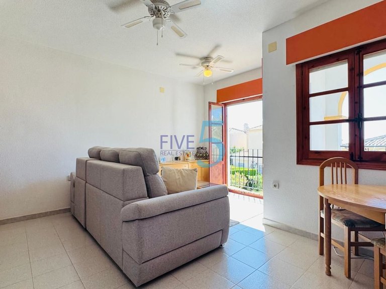 Apartment for Sale in Alicante, Valencia 5