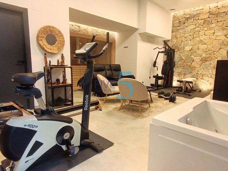Villa for Sale in Alicante, Valencia 31