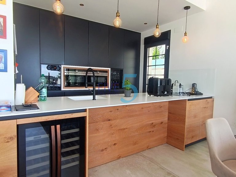 Villa for Sale in Alicante, Valencia 17