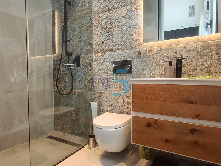 Villa for Sale in Alicante, Valencia 24