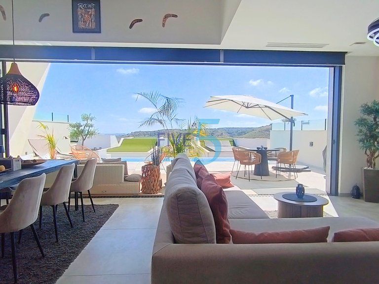 Villa for Sale in Alicante, Valencia 13