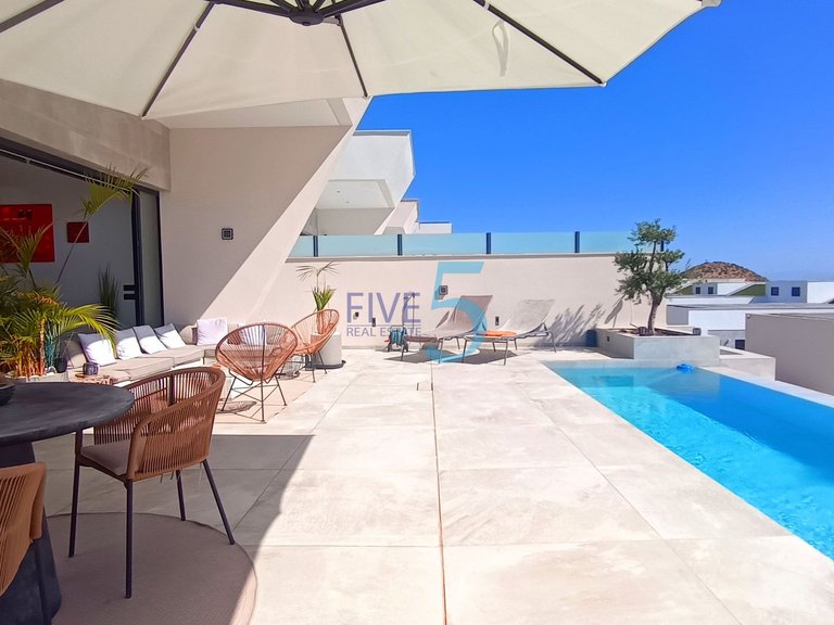 Villa for Sale in Alicante, Valencia 7