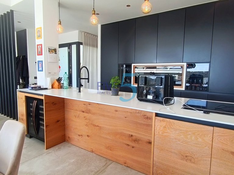 Villa for Sale in Alicante, Valencia 18