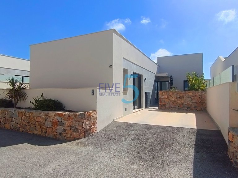 Villa for Sale in Alicante, Valencia 38