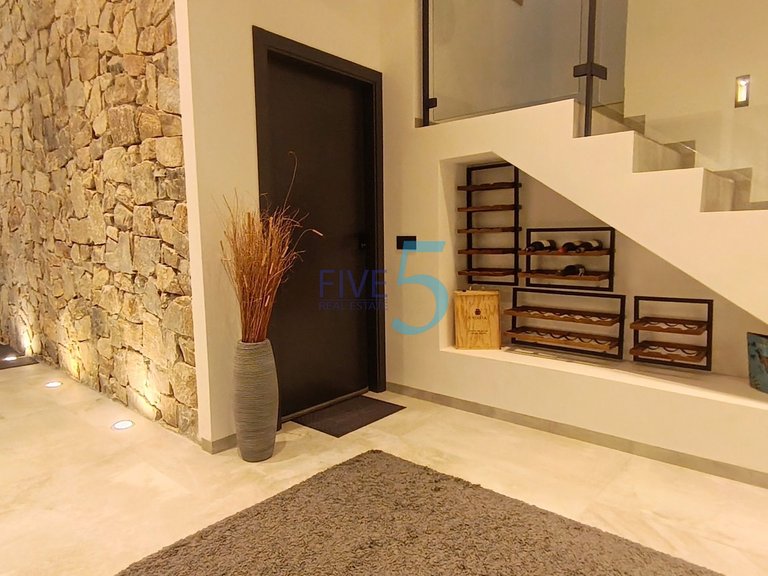Villa for Sale in Alicante, Valencia 28