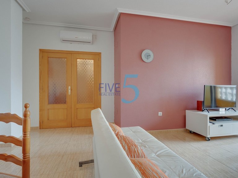 Apartment for Sale in Alicante, Valencia 6
