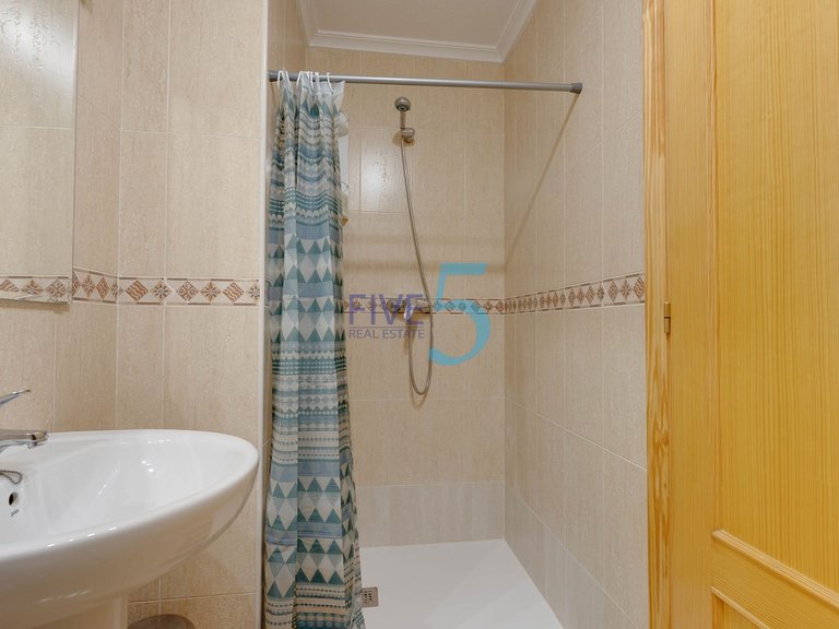 Apartment for Sale in Alicante, Valencia 22