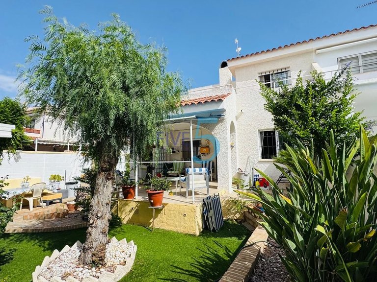Villa for Sale in Alicante, Valencia 23