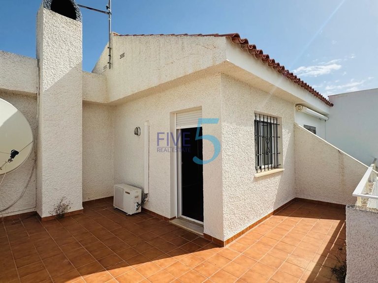 Villa for Sale in Alicante, Valencia 19