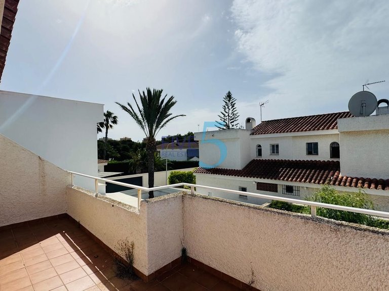 Villa for Sale in Alicante, Valencia 17
