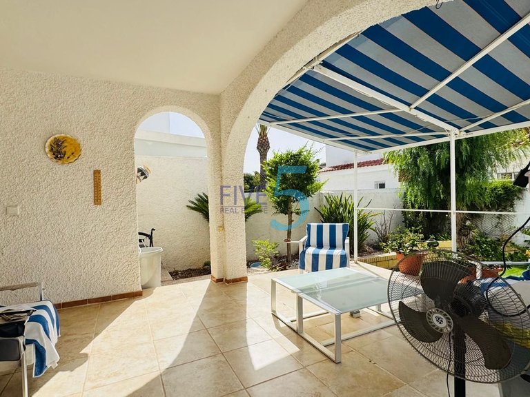 Villa for Sale in Alicante, Valencia 22