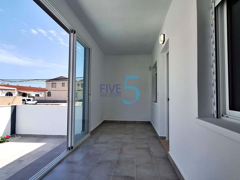 Penthouse for Sale in Alicante, Valencia 2