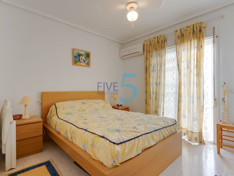 Villa for Sale in Alicante, Valencia 15