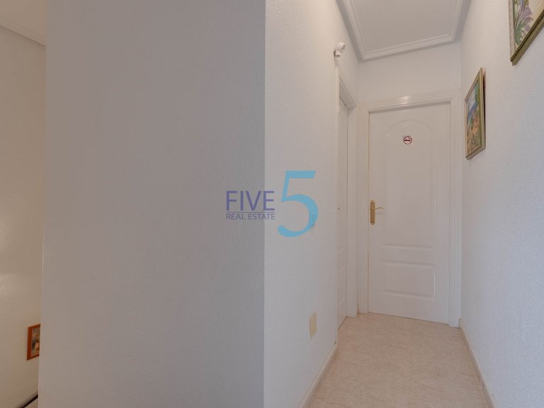 Villa for Sale in Alicante, Valencia 17