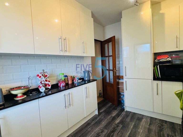 Apartment for Sale in Alicante, Valencia 5