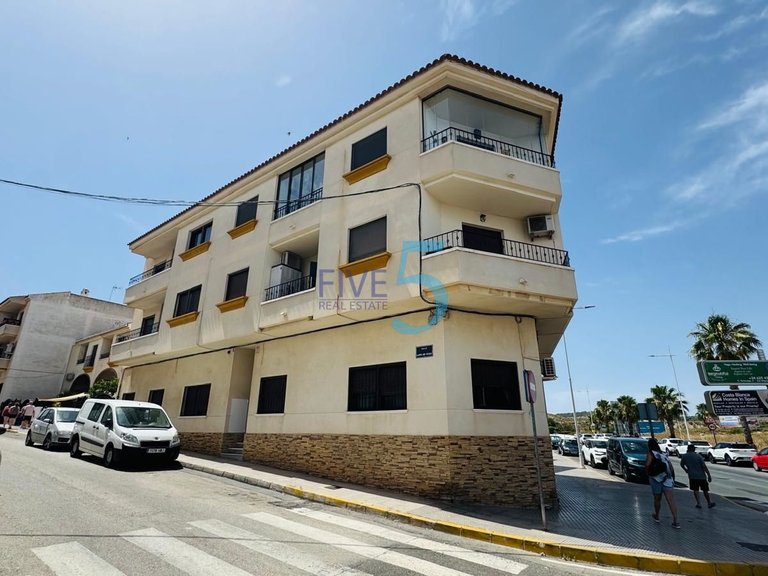 Apartment for Sale in Alicante, Valencia 1