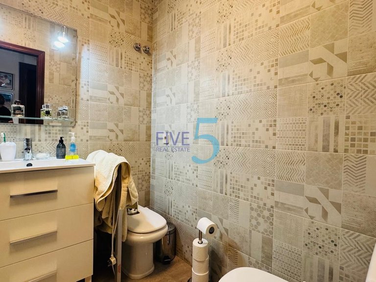 Apartment for Sale in Alicante, Valencia 11