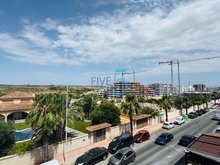 Apartment for Sale in Alicante, Valencia 10