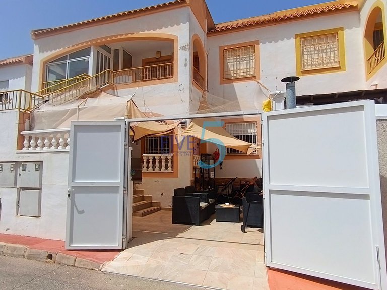 Apartment for Sale in Alicante, Valencia 1
