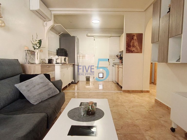 Apartment for Sale in Alicante, Valencia 3