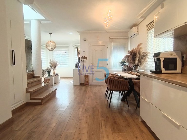 Villa for Sale in Alicante, Valencia 21