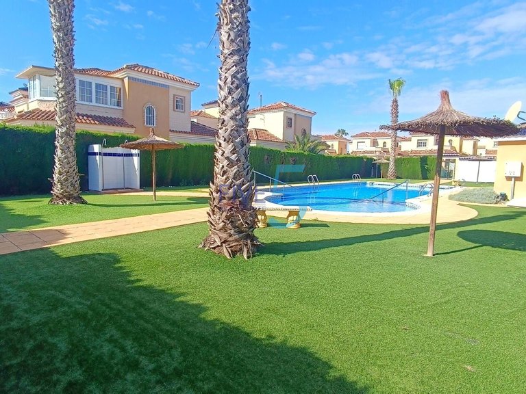 Villa for Sale in Alicante, Valencia 37
