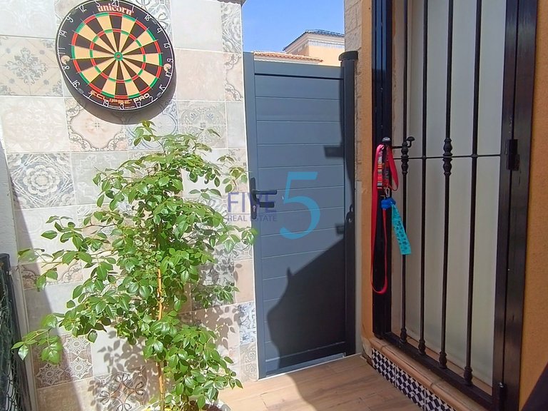 Villa for Sale in Alicante, Valencia 35