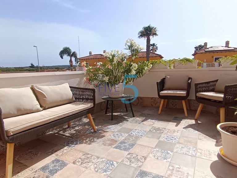 Villa for Sale in Alicante, Valencia 33