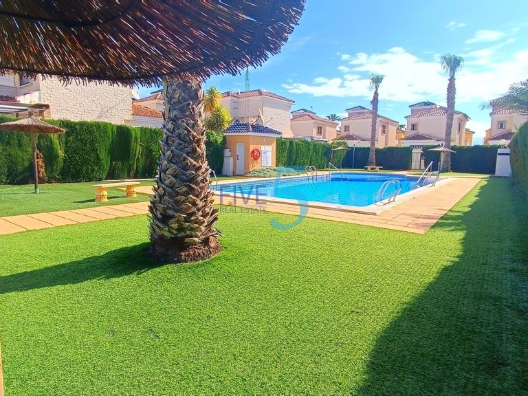 Villa for Sale in Alicante, Valencia 36