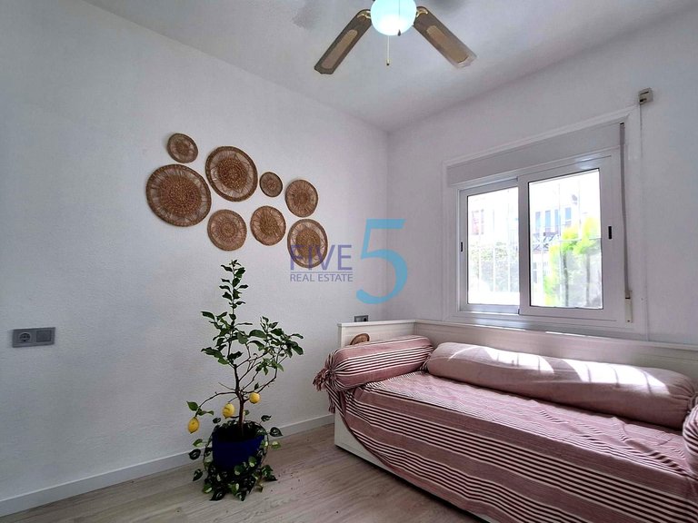 Apartment for Sale in Alicante, Valencia 11