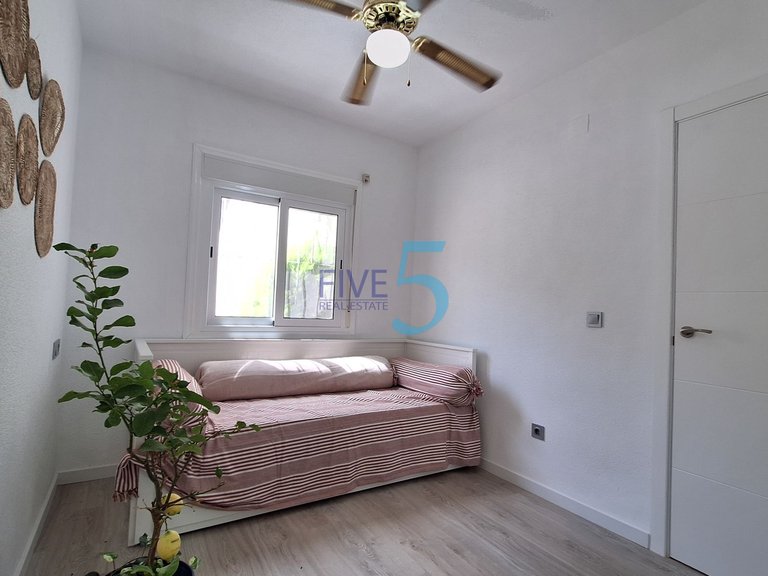 Apartment for Sale in Alicante, Valencia 12
