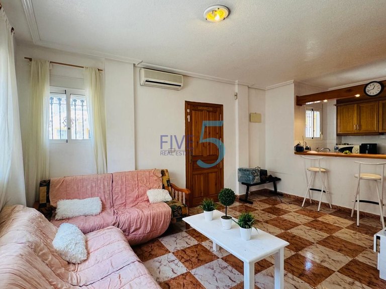 Villa for Sale in Alicante, Valencia 6