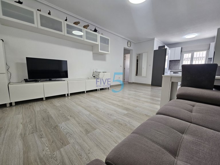 Villa for Sale in Alicante, Valencia 3