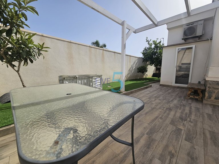 Villa for Sale in Alicante, Valencia 11