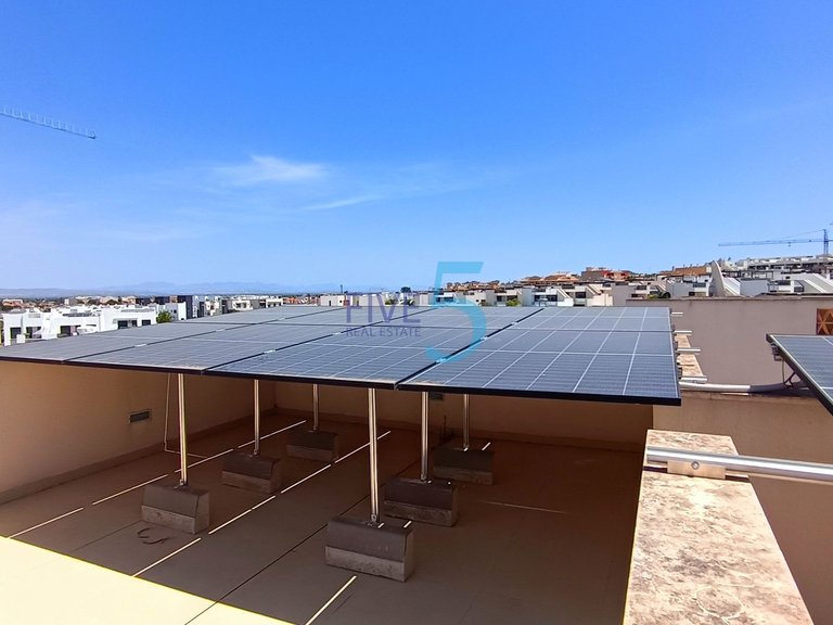Villa for Sale in Alicante, Valencia 36