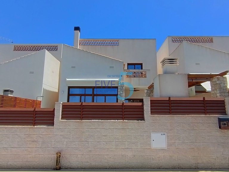 Villa for Sale in Alicante, Valencia 5