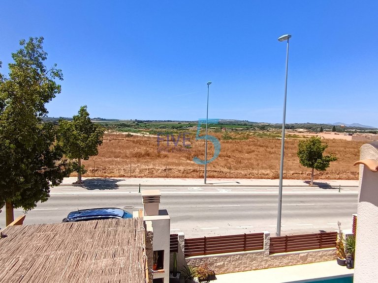 Villa for Sale in Alicante, Valencia 30
